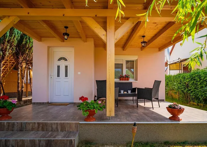 Pipacs Apartmanhaz