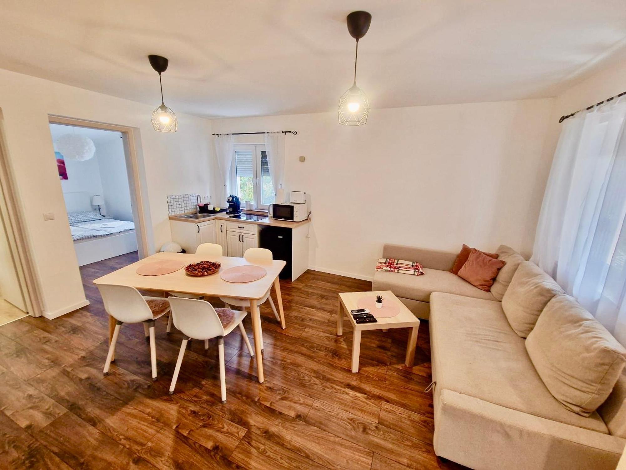 Apartment Pipacs Apartmanhaz